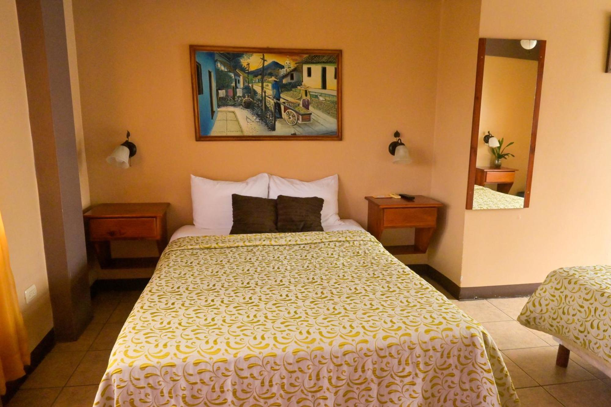Hotel Las Colinas Ла Фортуна Экстерьер фото