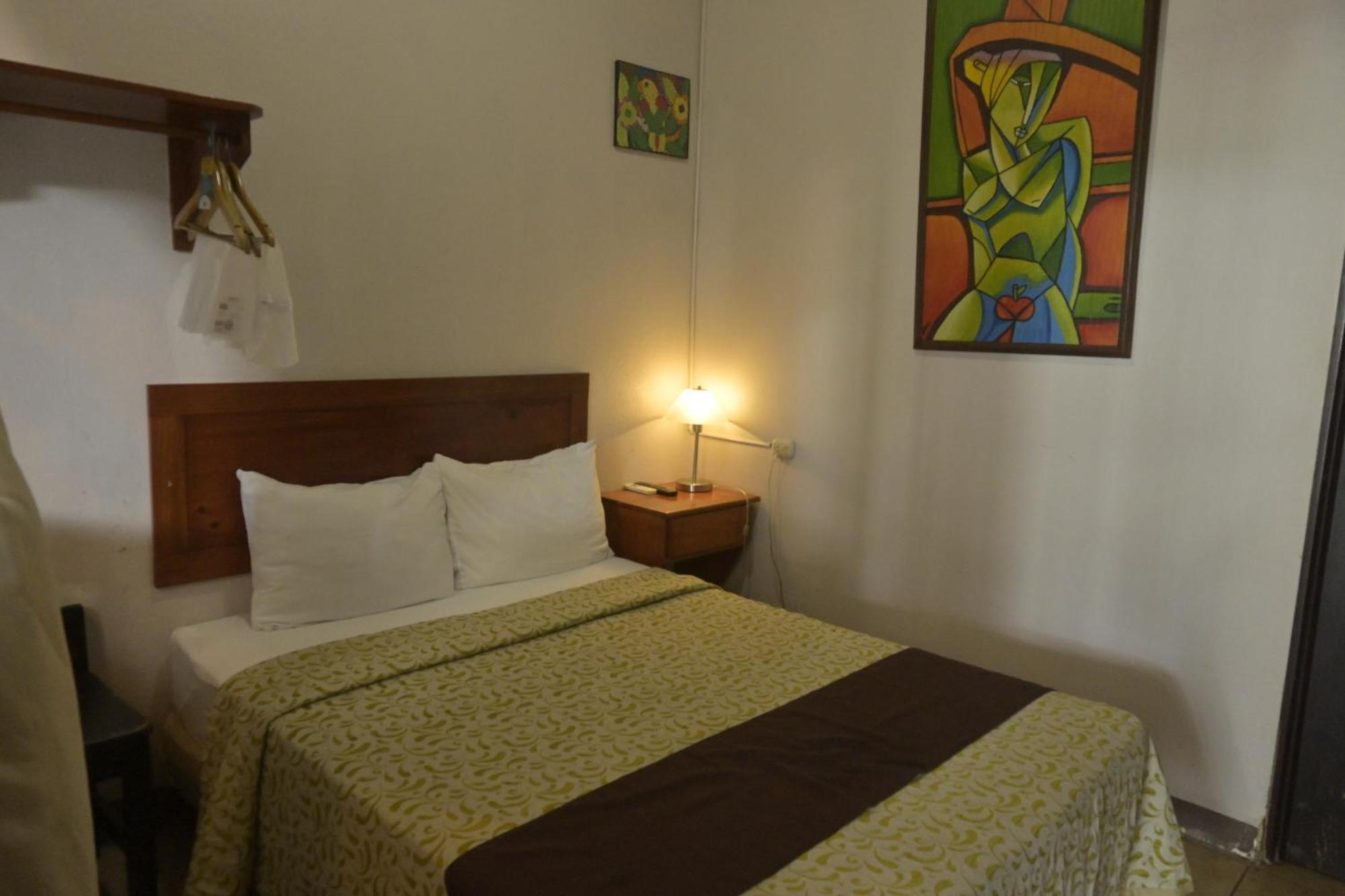 Hotel Las Colinas Ла Фортуна Экстерьер фото