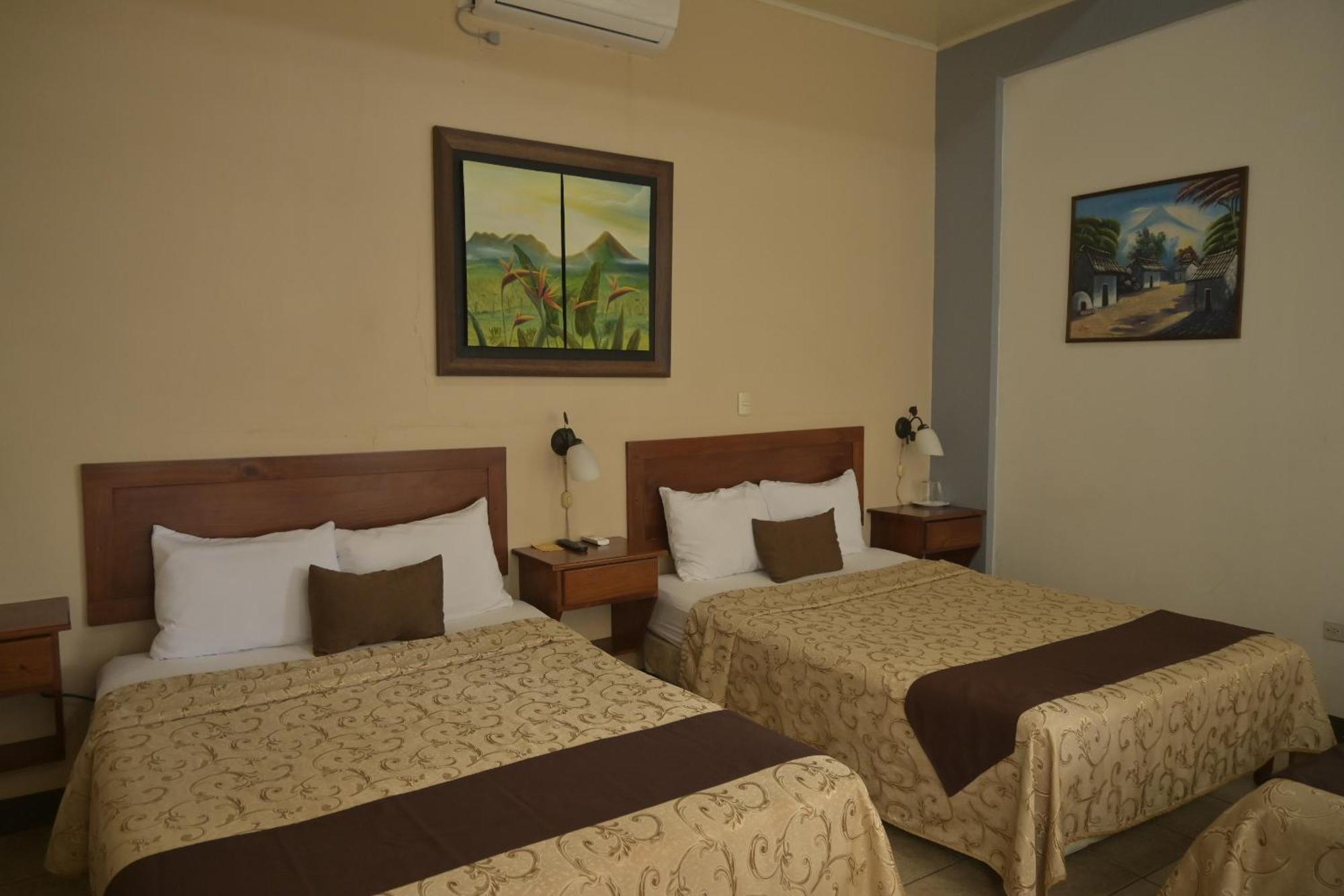 Hotel Las Colinas Ла Фортуна Экстерьер фото