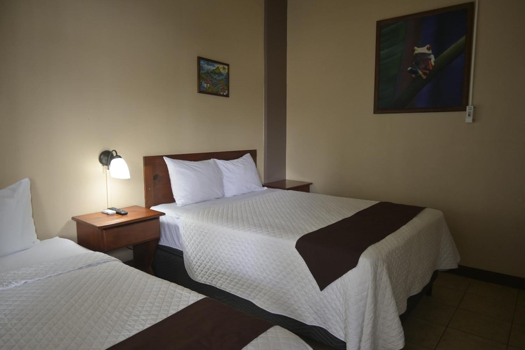 Hotel Las Colinas Ла Фортуна Экстерьер фото