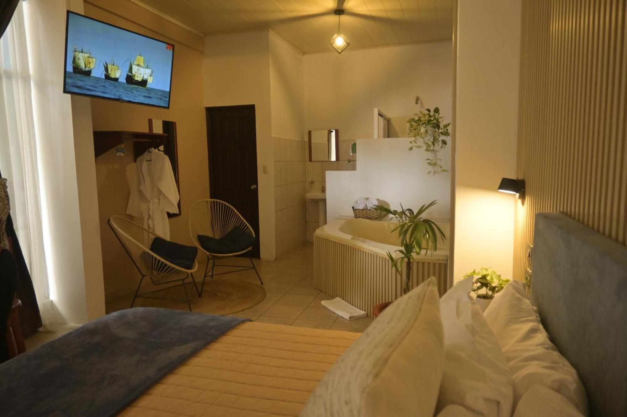 Hotel Las Colinas Ла Фортуна Экстерьер фото